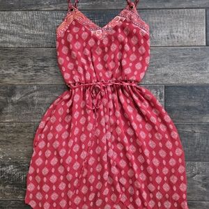 #457 Xhilaration Red and White Patterned Midi Dress